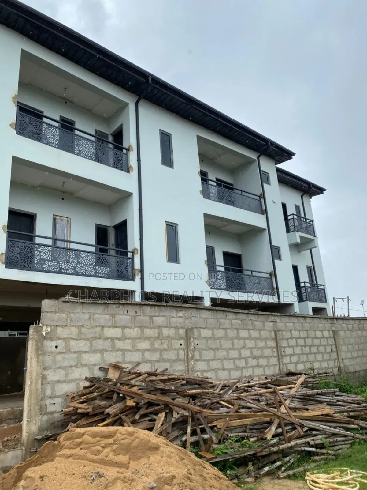 2bdrm Apartment in GRA Phase 1 for sale in GRA Phase 1