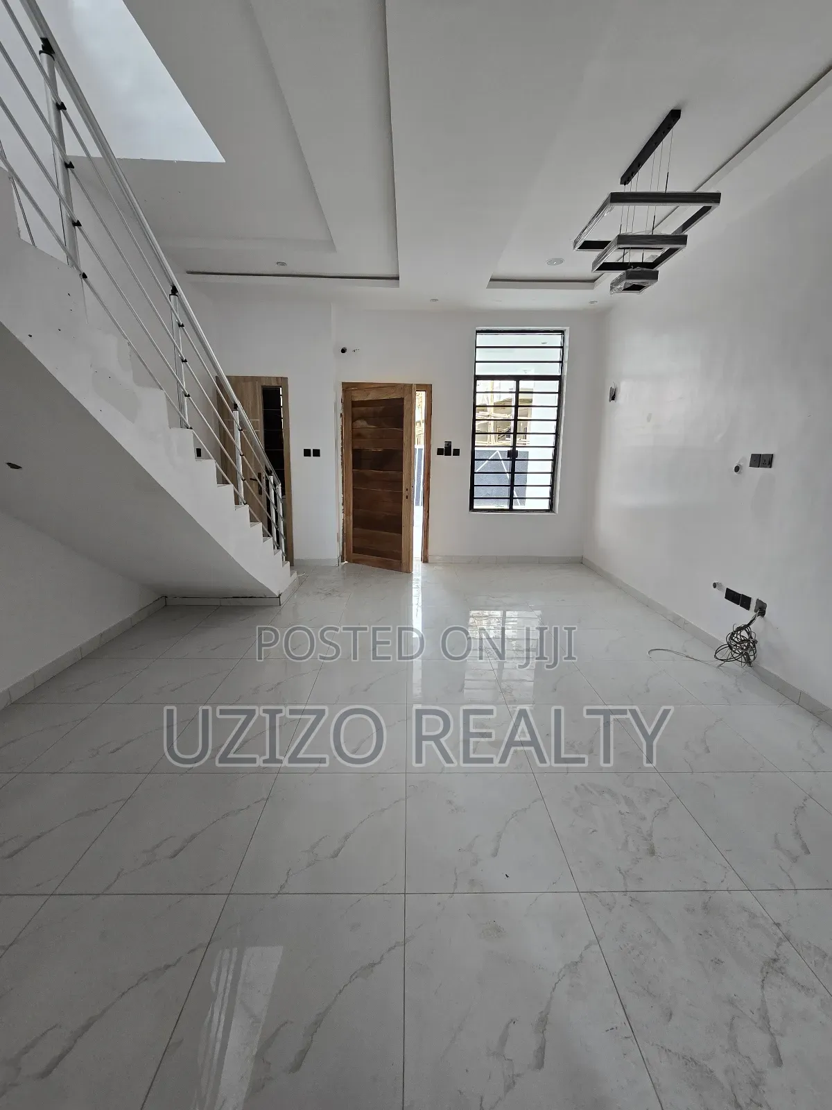 Furnished 4bdrm Townhouse/Terrace in Chevron for Sale in Chevron
