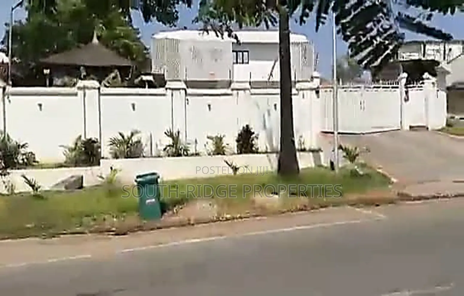 18bdrm Mansion in Asokoro for sale in Asokoro