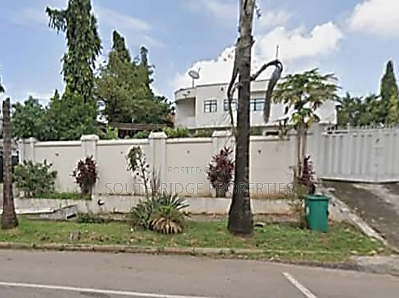 18bdrm Mansion in Asokoro for sale in Asokoro