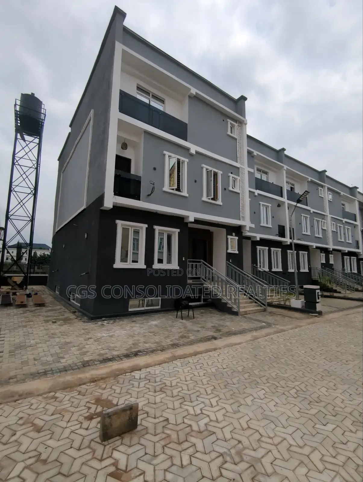4bdrm Duplex in Rohi Estate, Life Camp for sale in Life Camp