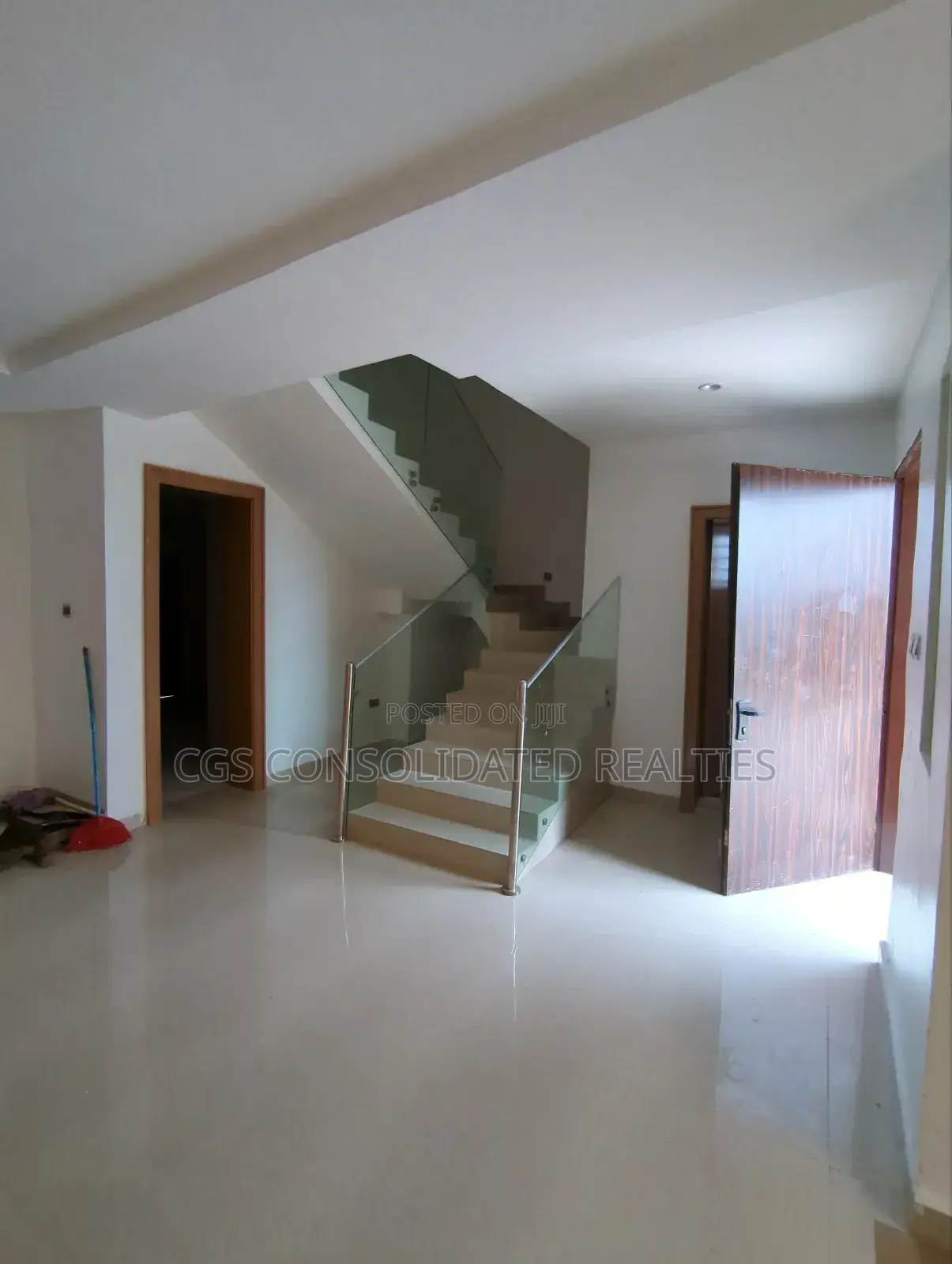 4bdrm Duplex in Rohi Estate, Life Camp for sale in Life Camp