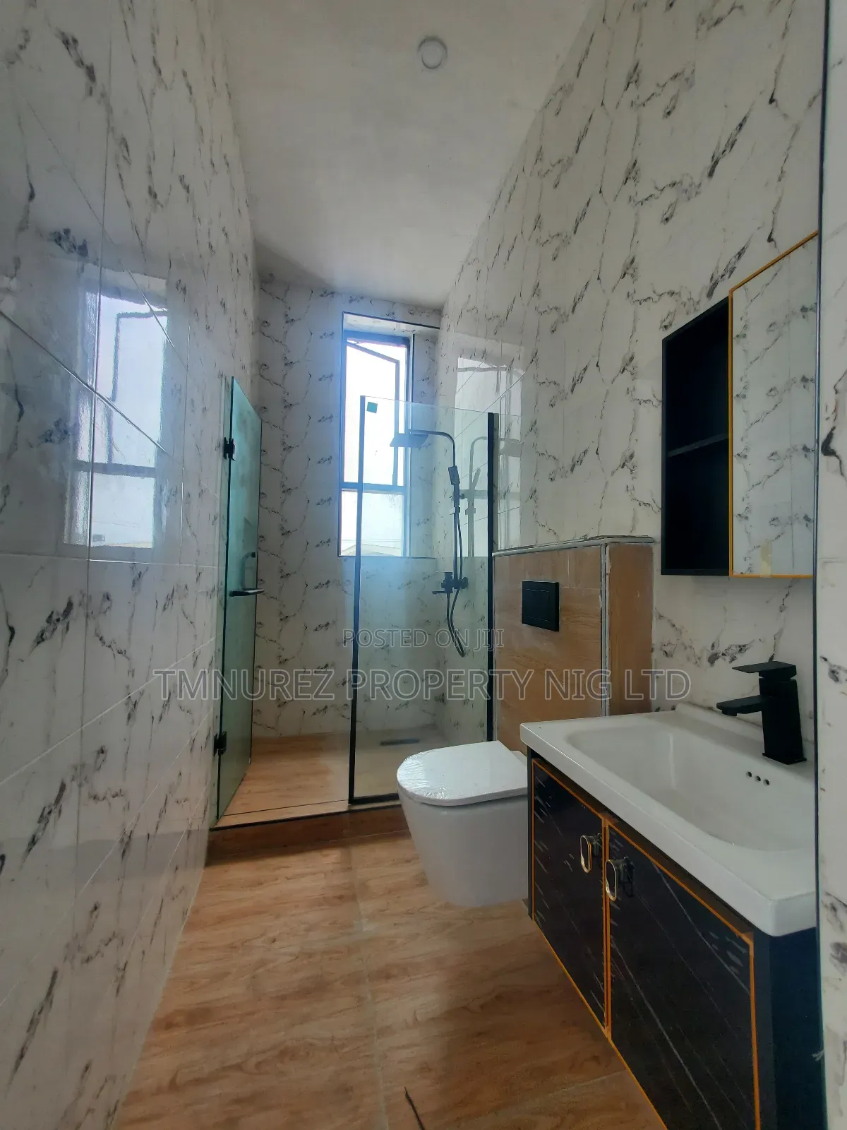4bdrm Duplex in Ikota Estate for sale in Ikota