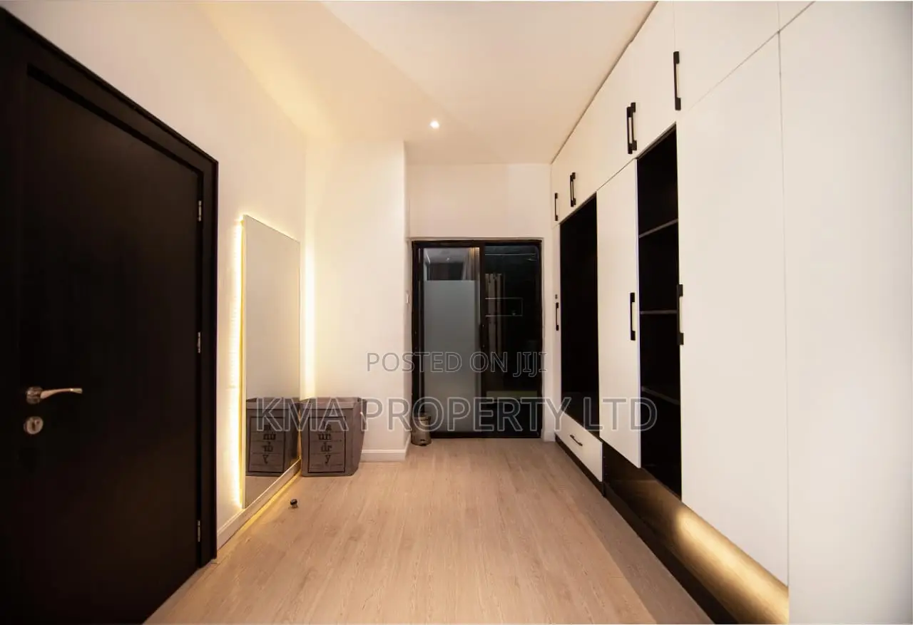 Luxurious 3 Bedroom Apartment With Snooker and Private Cinema in Osapa london