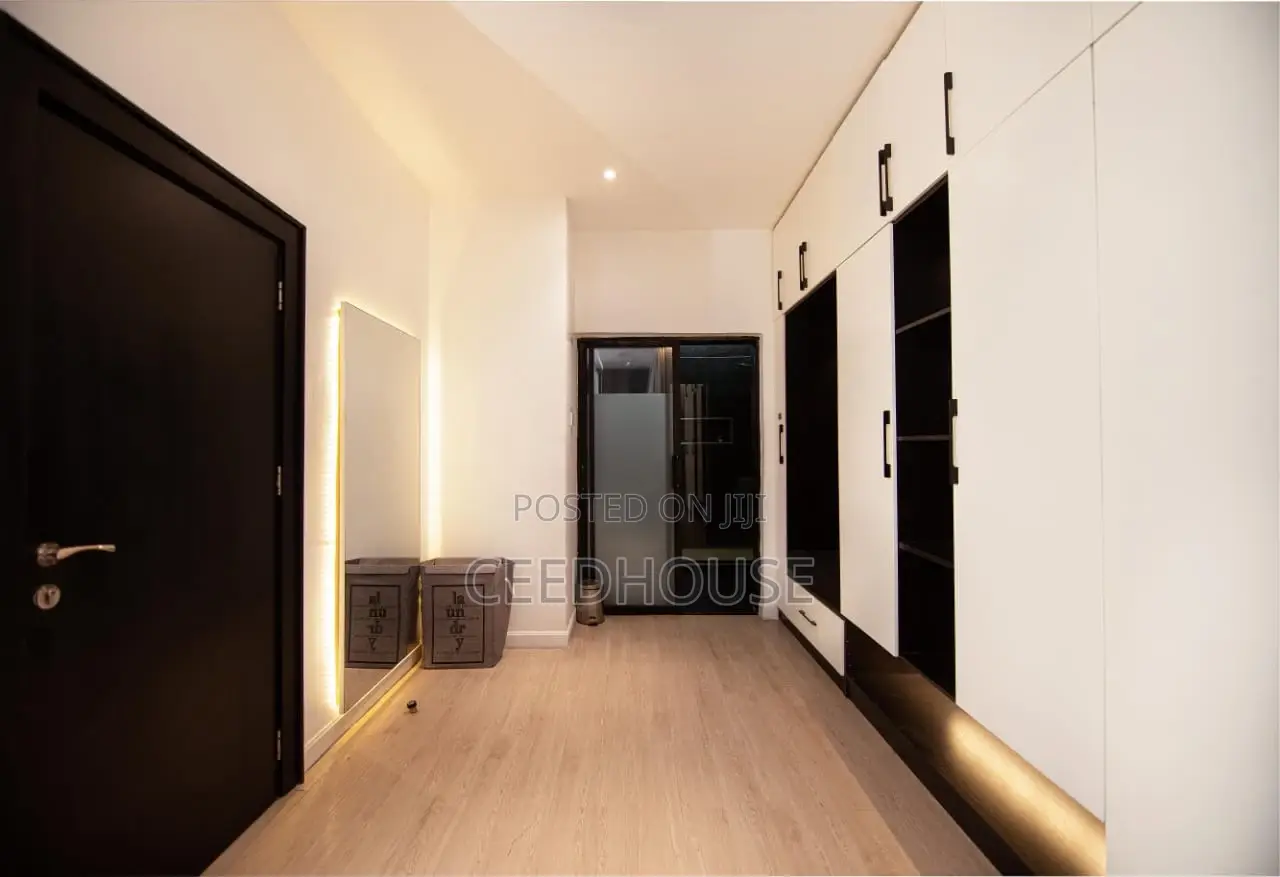 Luxurious 3 Bedroom Apartment With Snooker and Private Cinema in Osapa london