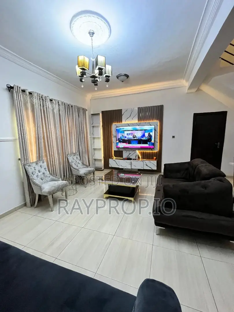 750863qh - 3 Bedroom Shortlet in Ajah in Lekki Gardens Estate