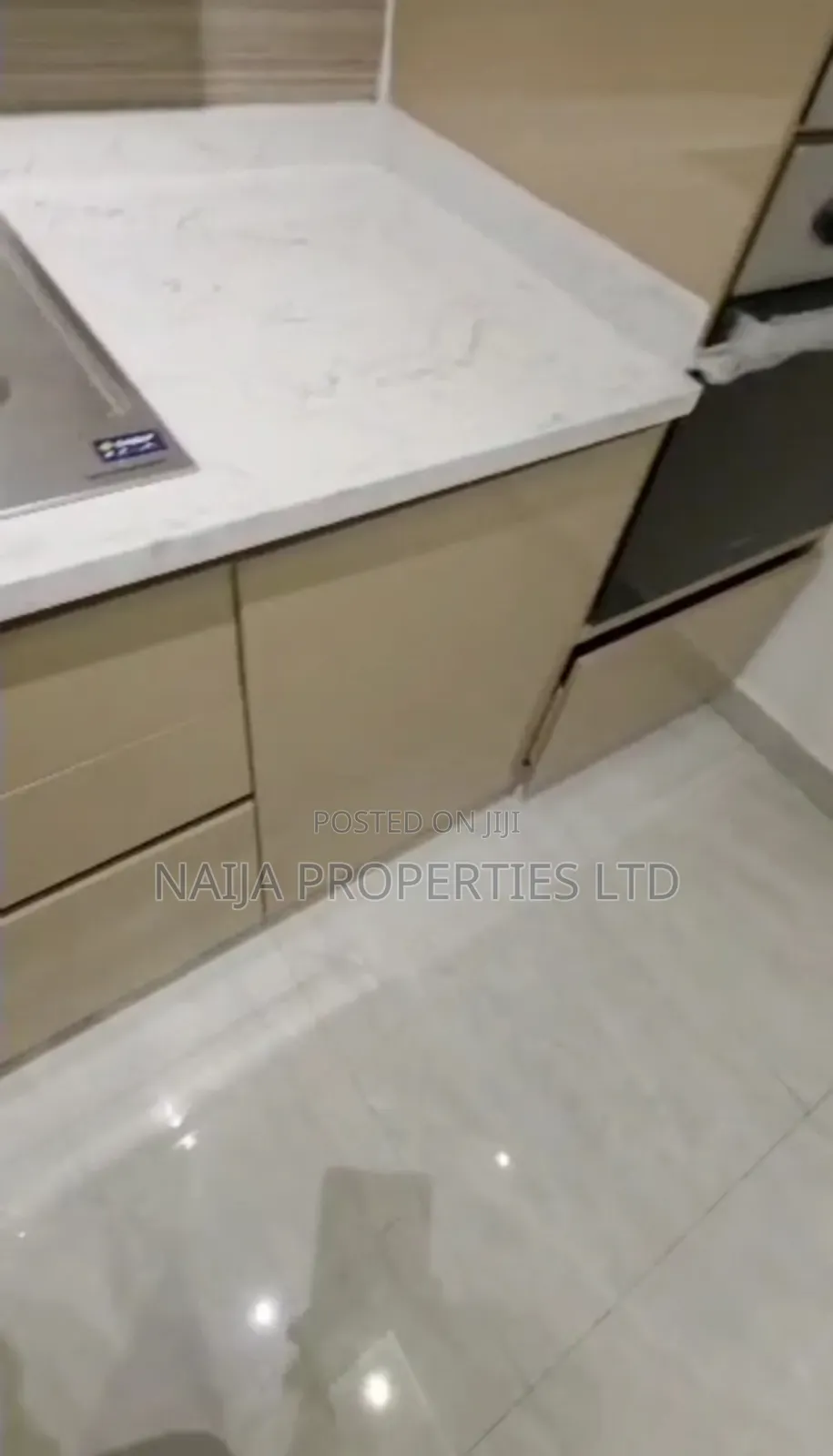 3bdrm Penthouse in Agungi, Lekki for sale in Lekki