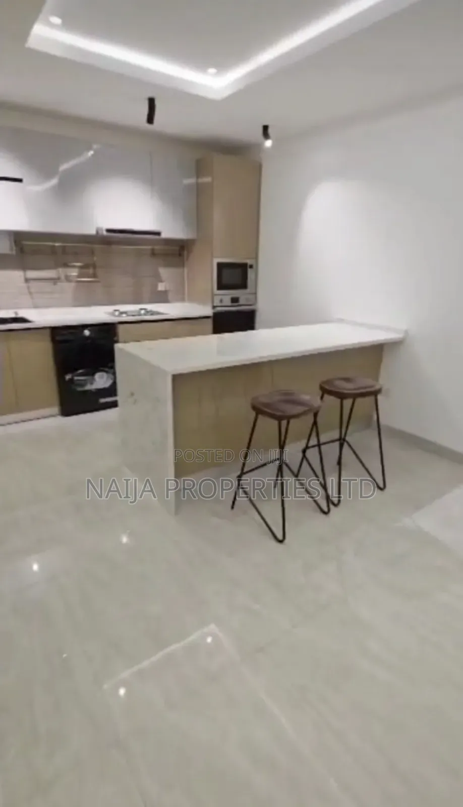 3bdrm Penthouse in Agungi, Lekki for sale in Lekki