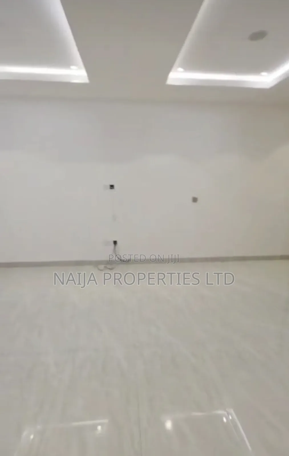 3bdrm Penthouse in Agungi, Lekki for sale in Lekki