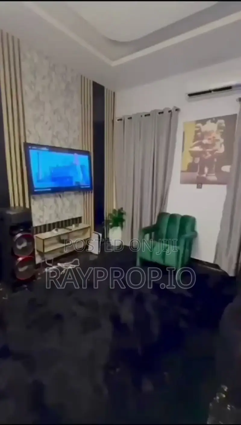 930588eu - 4 Bedroom Shortlet in Osapa London Lekki in Osapa london