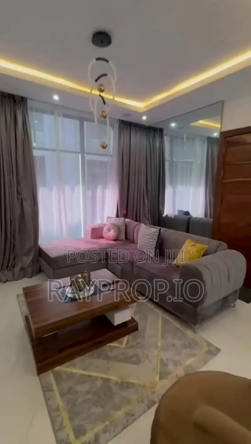 156850gh - 2 Bedroom Shortlet in Chevron Lekki in Chevron