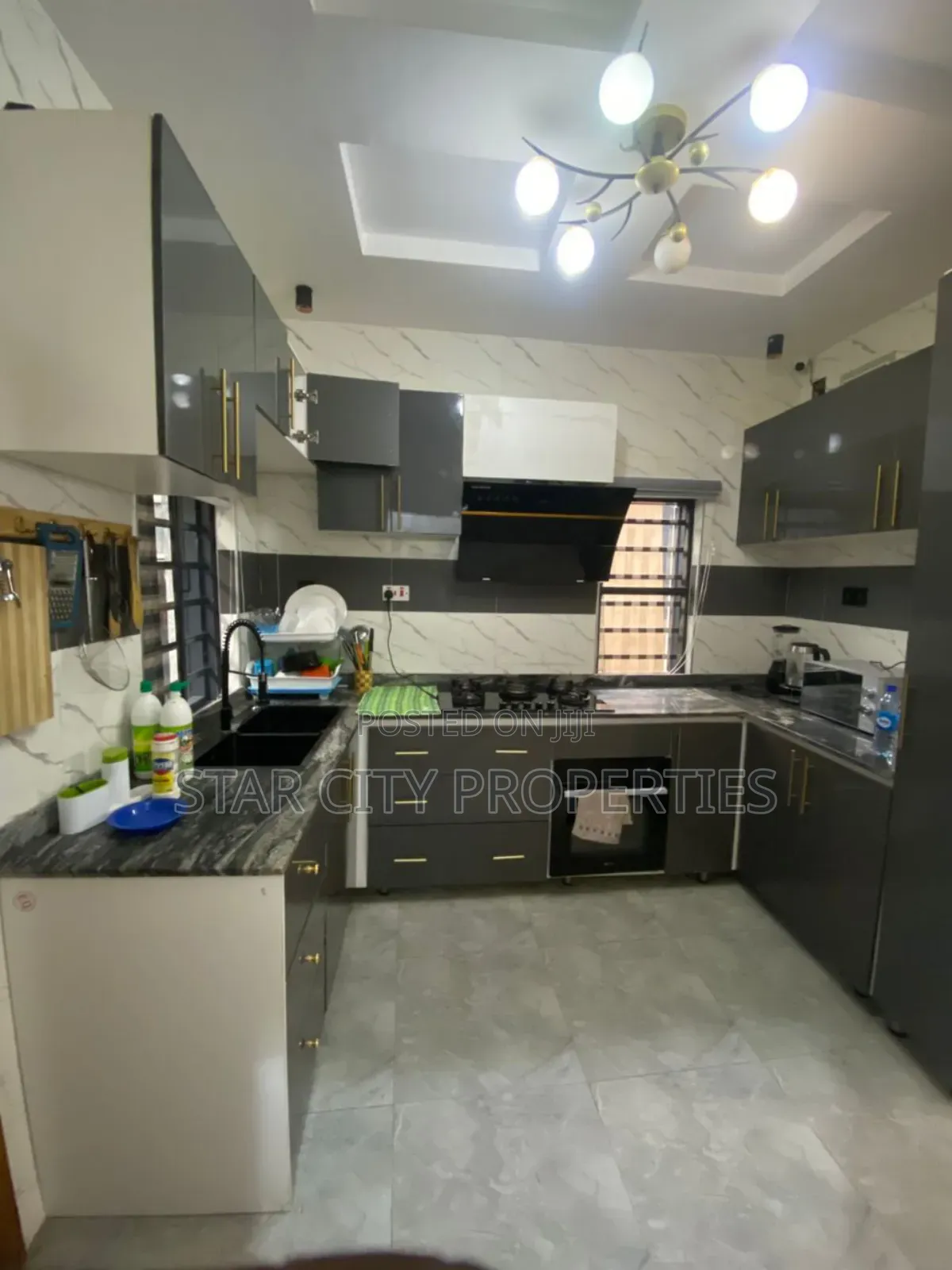 3bdrm Duplex in Gra for rent in Ogudu GRA