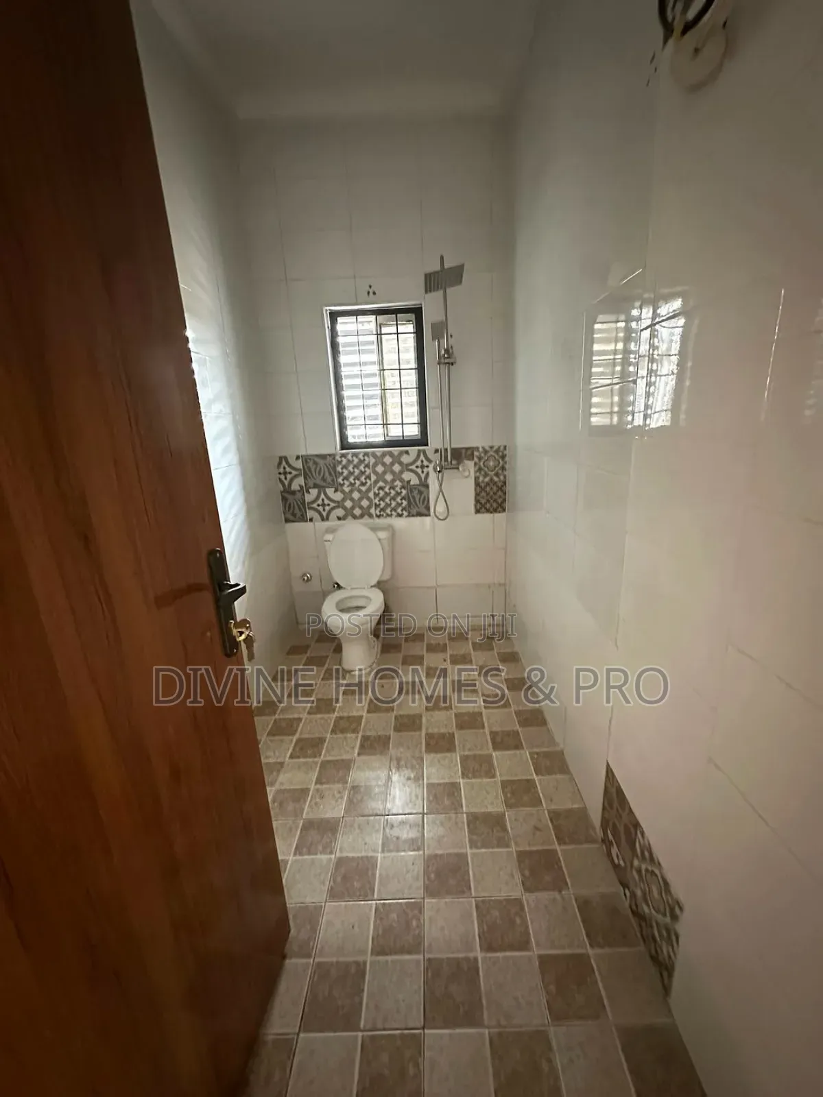 3bdrm Block of Flats in Jahi By Gilmore for rent in Jahi