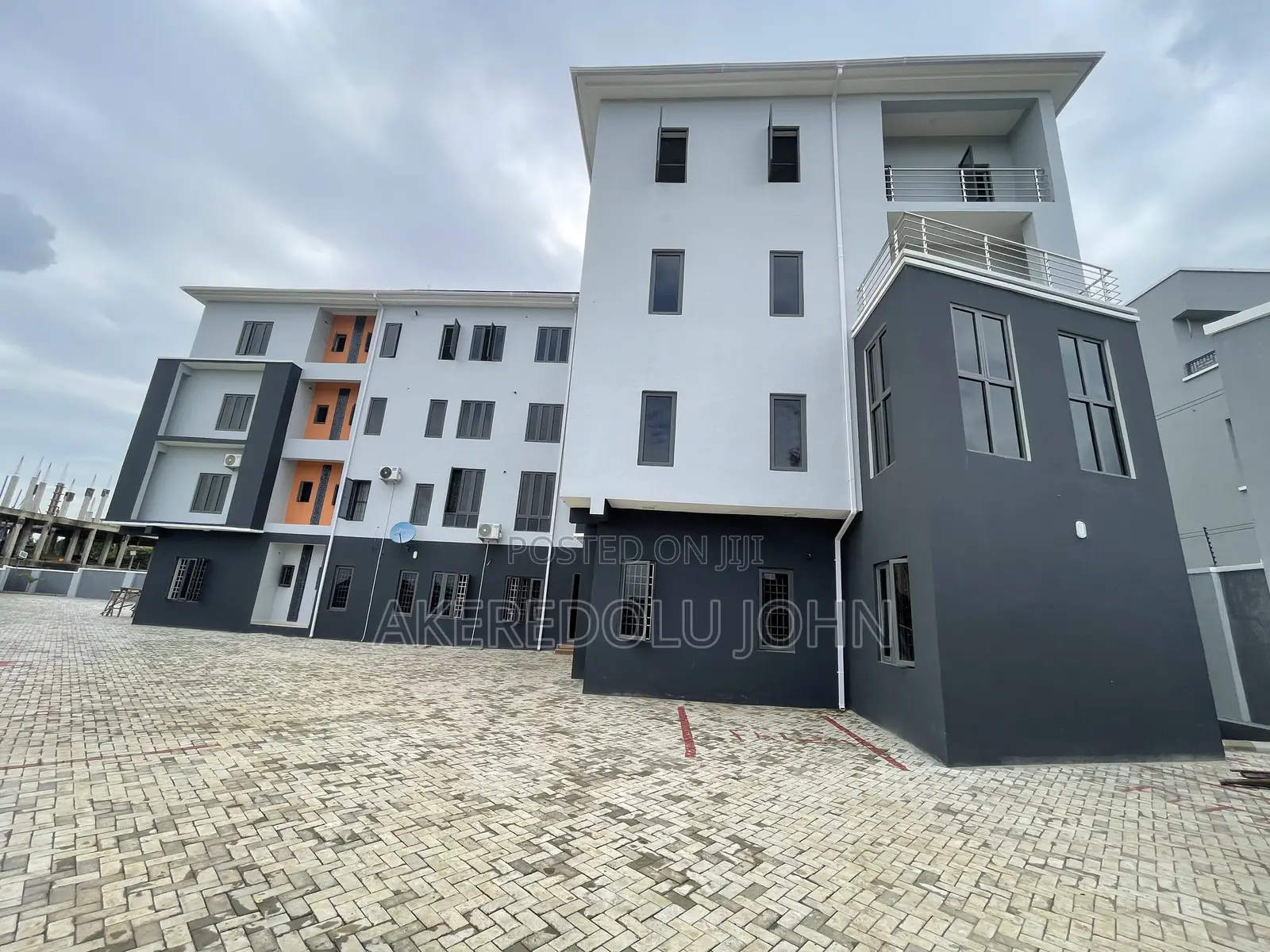 3bdrm Block of Flats in Katampe (Main) for sale in Katampe (Main)