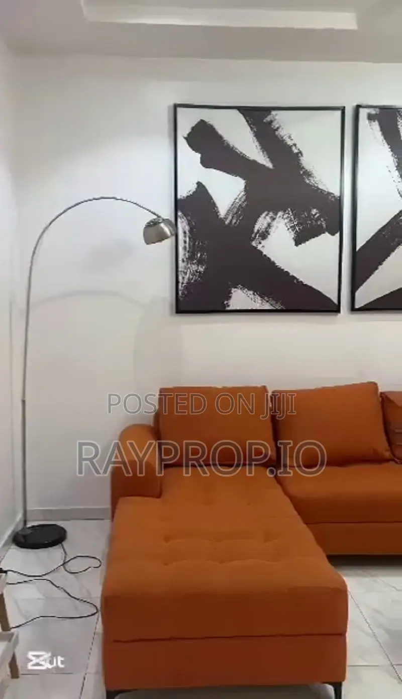 814284se - 1 Bedroom Shortlet in Lekki Phase 1 in Lekki Phase 1