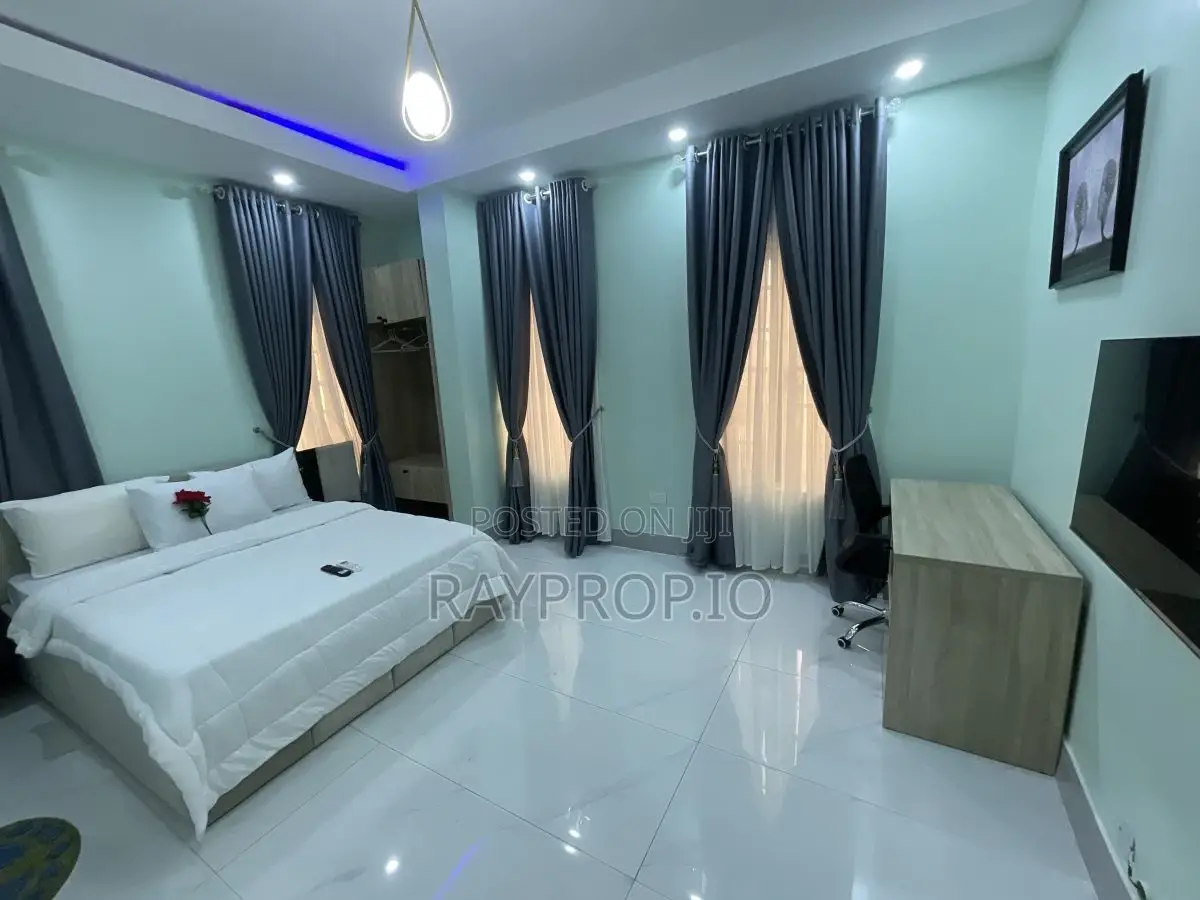 953280bb - 2 Bedroom Shortlet in Ikota Gra in Ikota