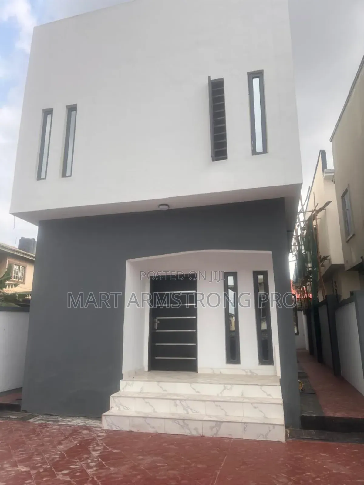Furnished 4bdrm Duplex in Waterfront Estate for sale in Magodo Isheri