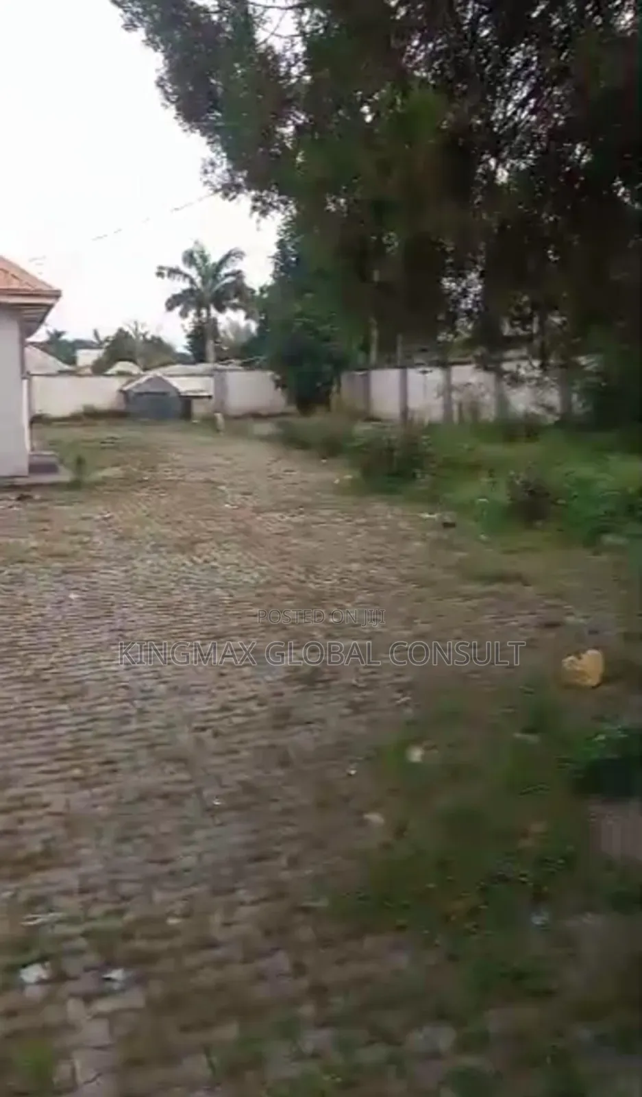 8bdrm Bungalow in Kado Abuja for sale in Kado