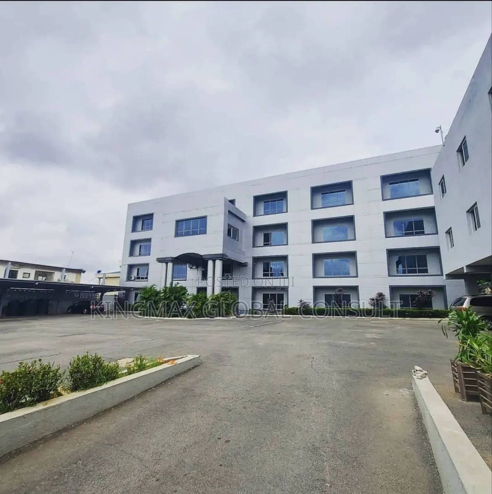For Sale : Three (3) Floor Office Complex, Lettable Space in Wuye
