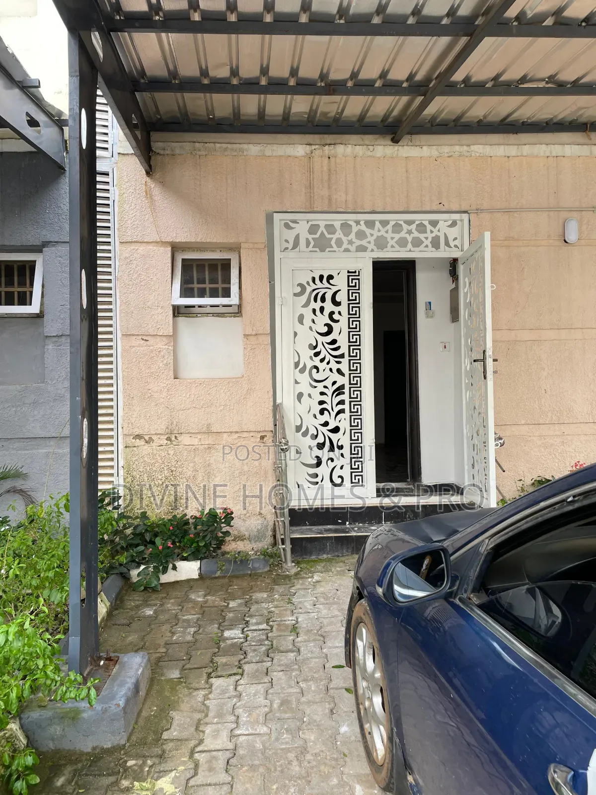 4bdrm Duplex in Life Camp for sale in Life Camp