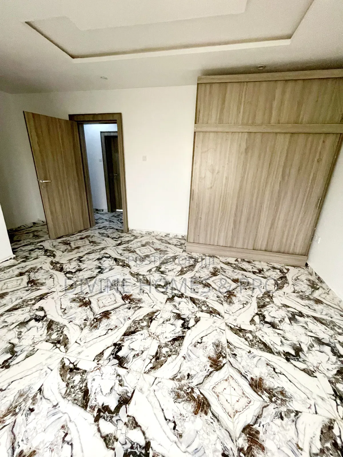 4bdrm Duplex in Life Camp for sale in Life Camp
