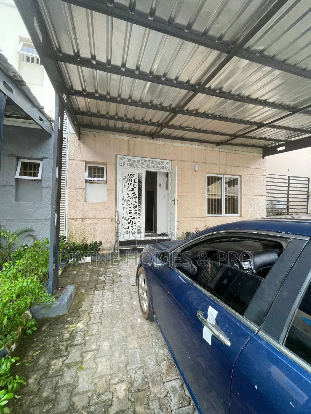 4bdrm Duplex in Life Camp for sale in Life Camp