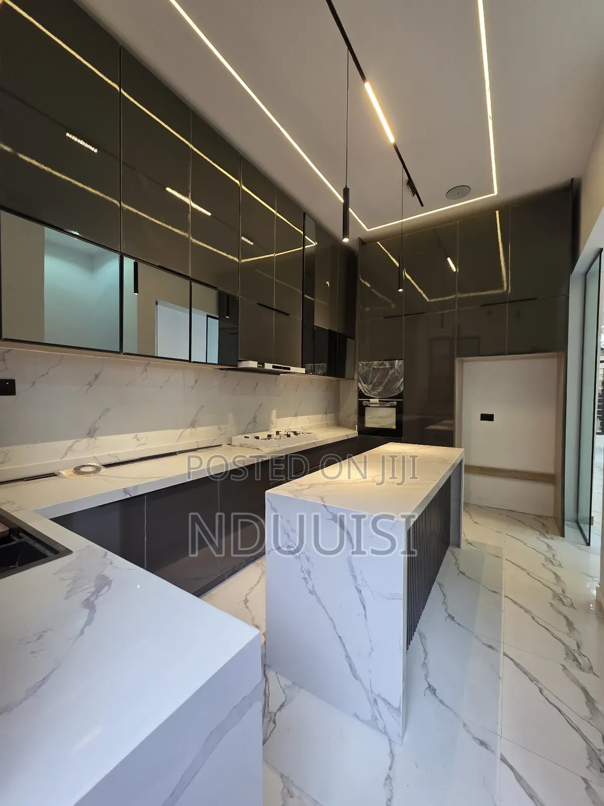 4bdrm Duplex in Osapa london for sale in Osapa london