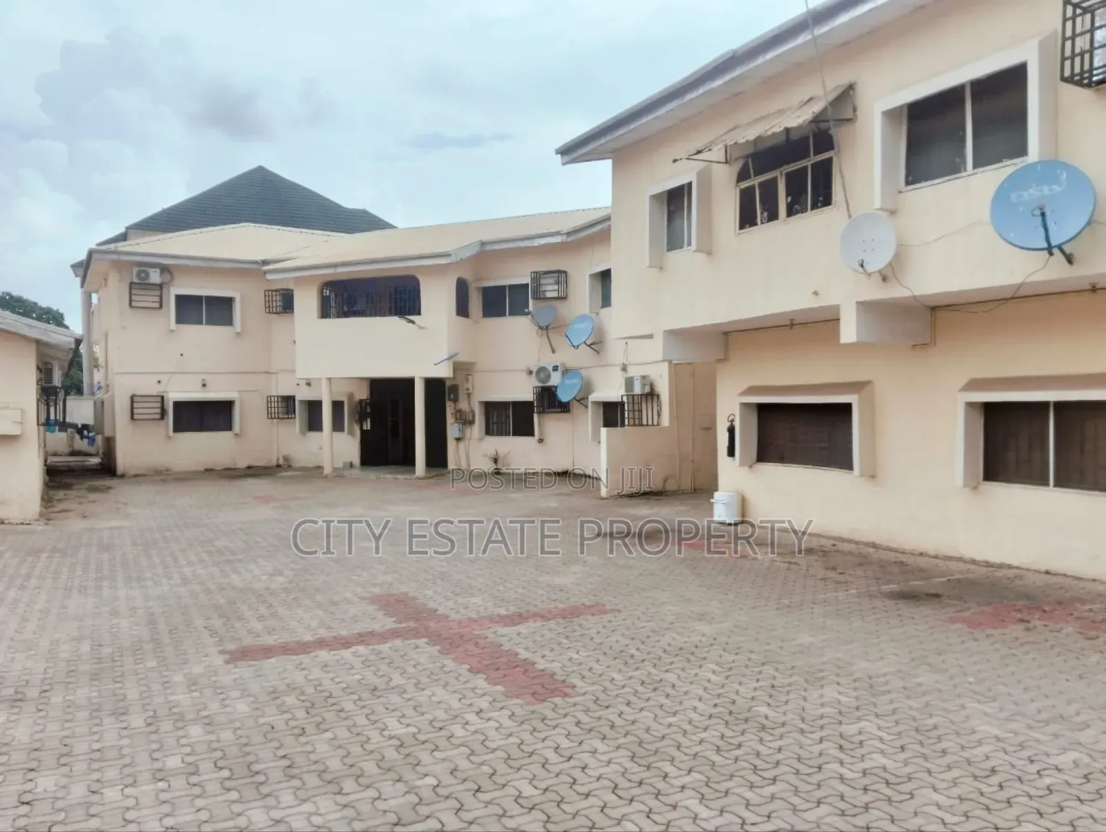 3bdrm Block of Flats in City Estate, Utako for rent in Utako