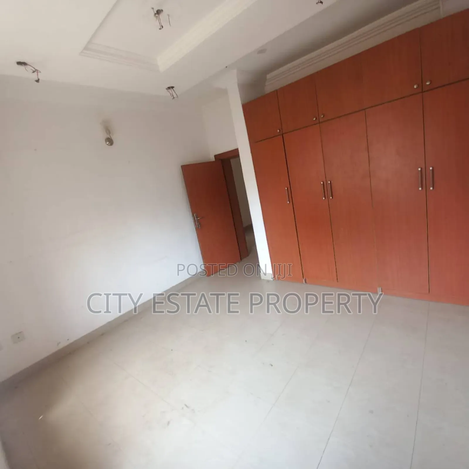 3bedroom Office Complex for Rent in Abuja in Utako