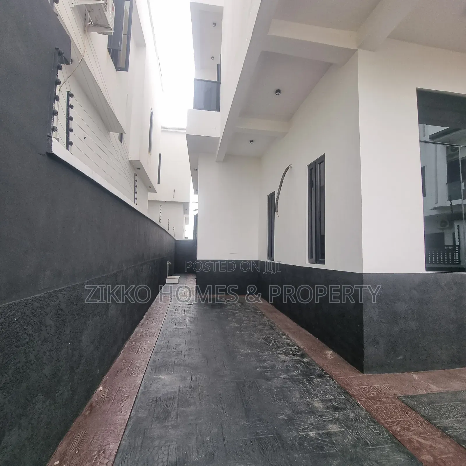 4bdrm Duplex in Abraham Adensaya, Lekki for sale in Lekki