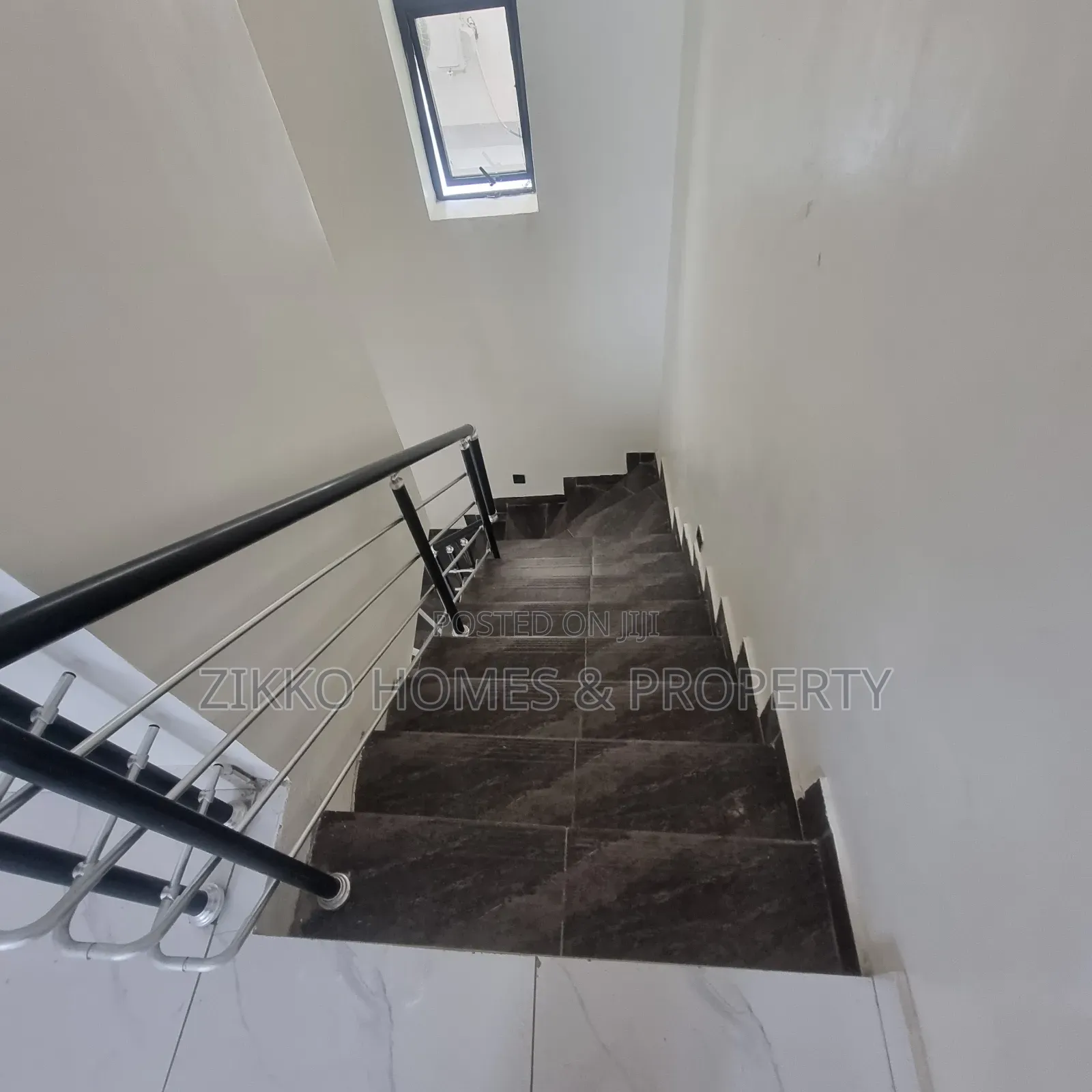 4bdrm Duplex in Abraham Adensaya, Lekki for sale in Lekki