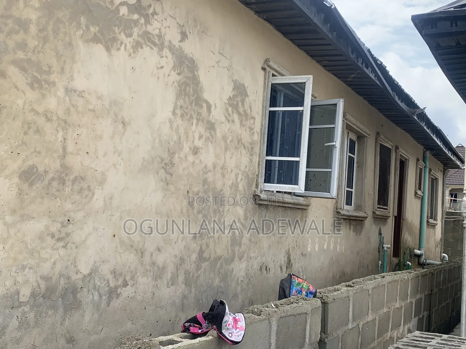 3bdrm Bungalow in Ijeododo, Ijegun for sale in Ijegun