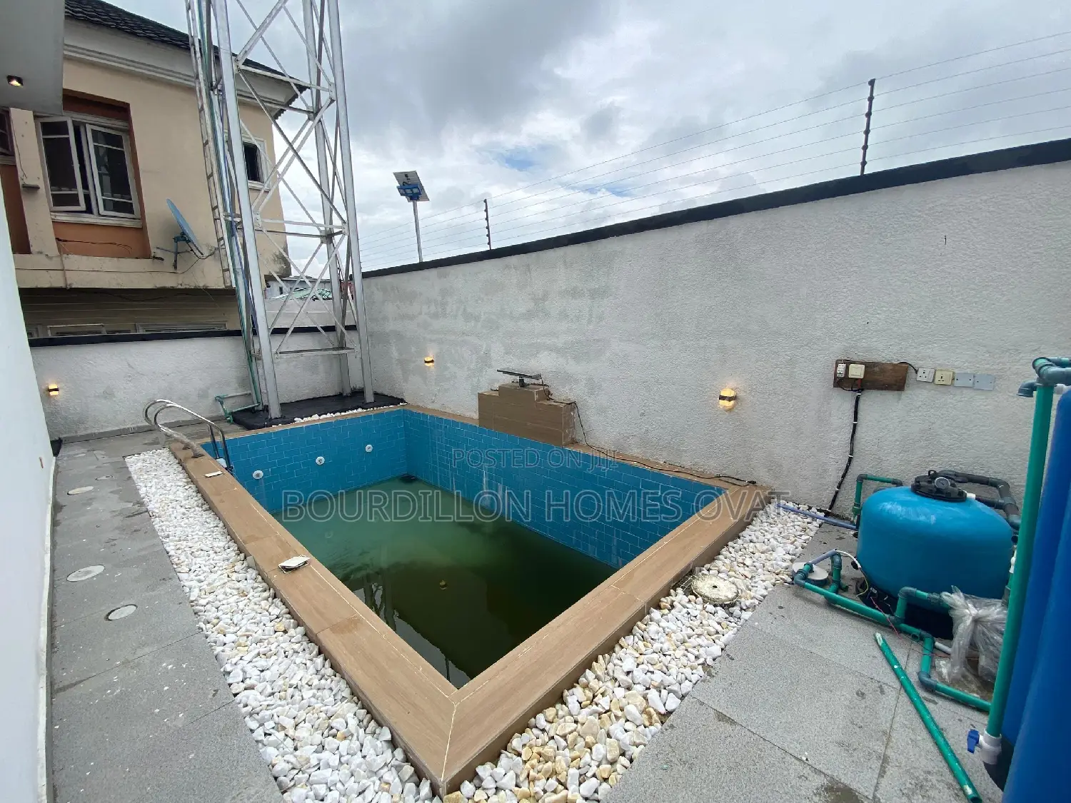 5bdrm Duplex in Ikota Villa Estate, for sale in Ikota