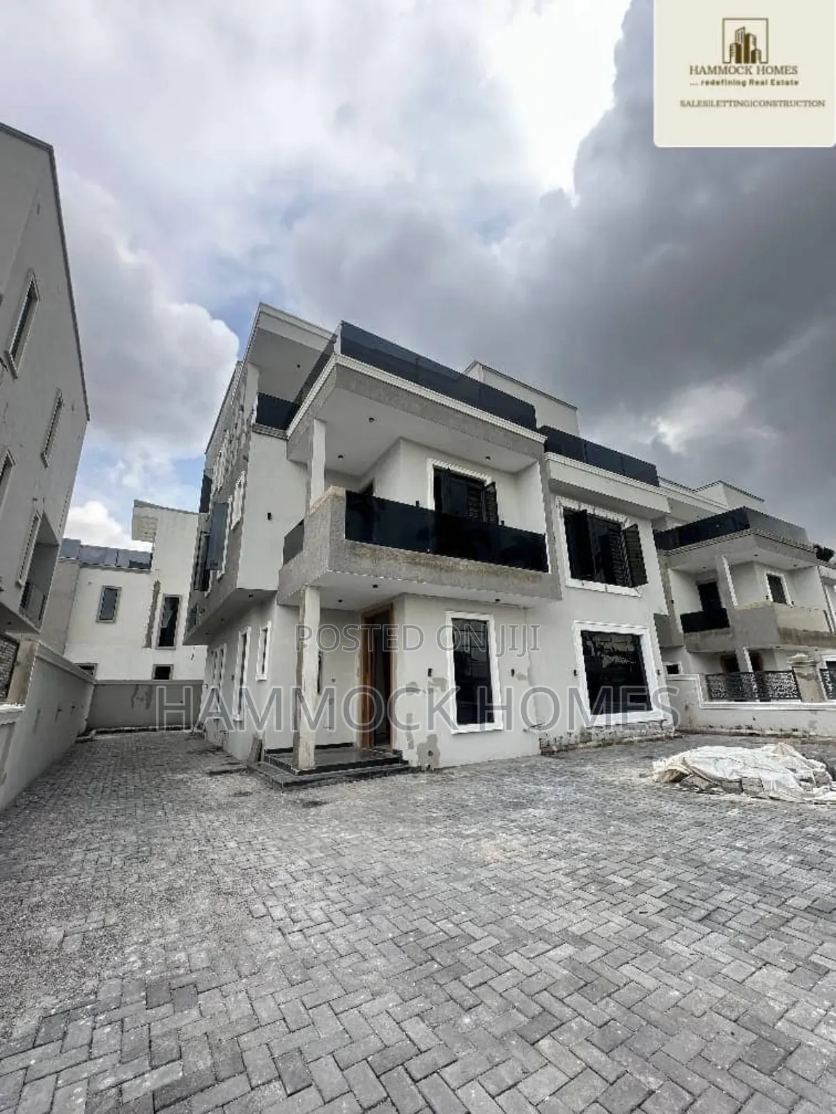 5bdrm Penthouse in Agodi Gra for sale in Agodi