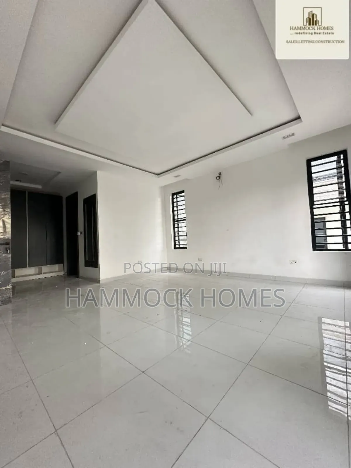 5bdrm Penthouse in Agodi Gra for sale in Agodi