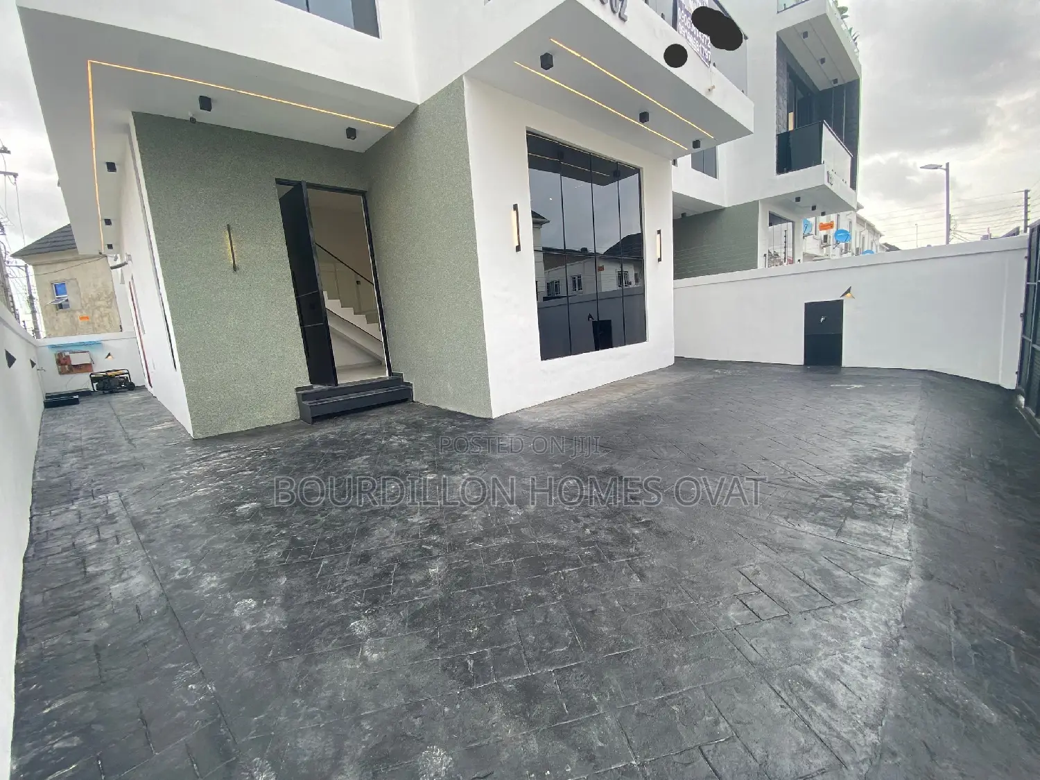 4bdrm Duplex in Addo Road, Ajah for sale in Ado / Ajah