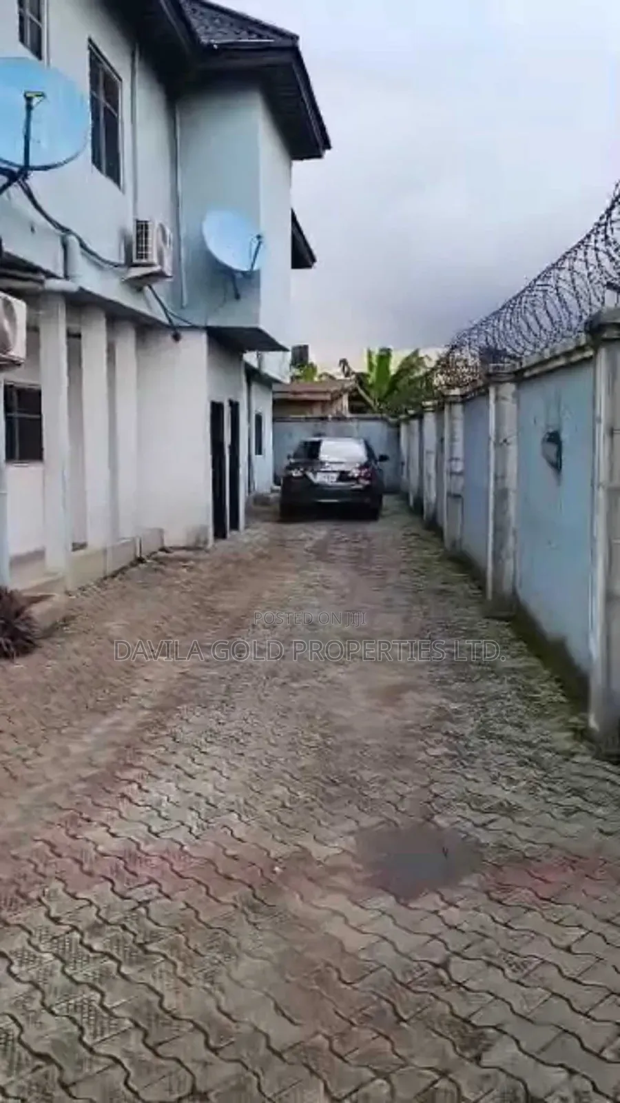 12bdrm Block of Flats in Benin City for sale in Benin City