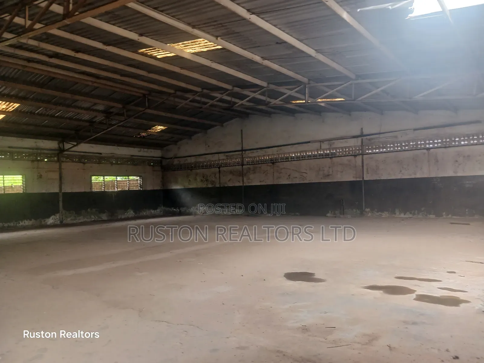 Warehouse on About 7 Acres Land in Ibadan