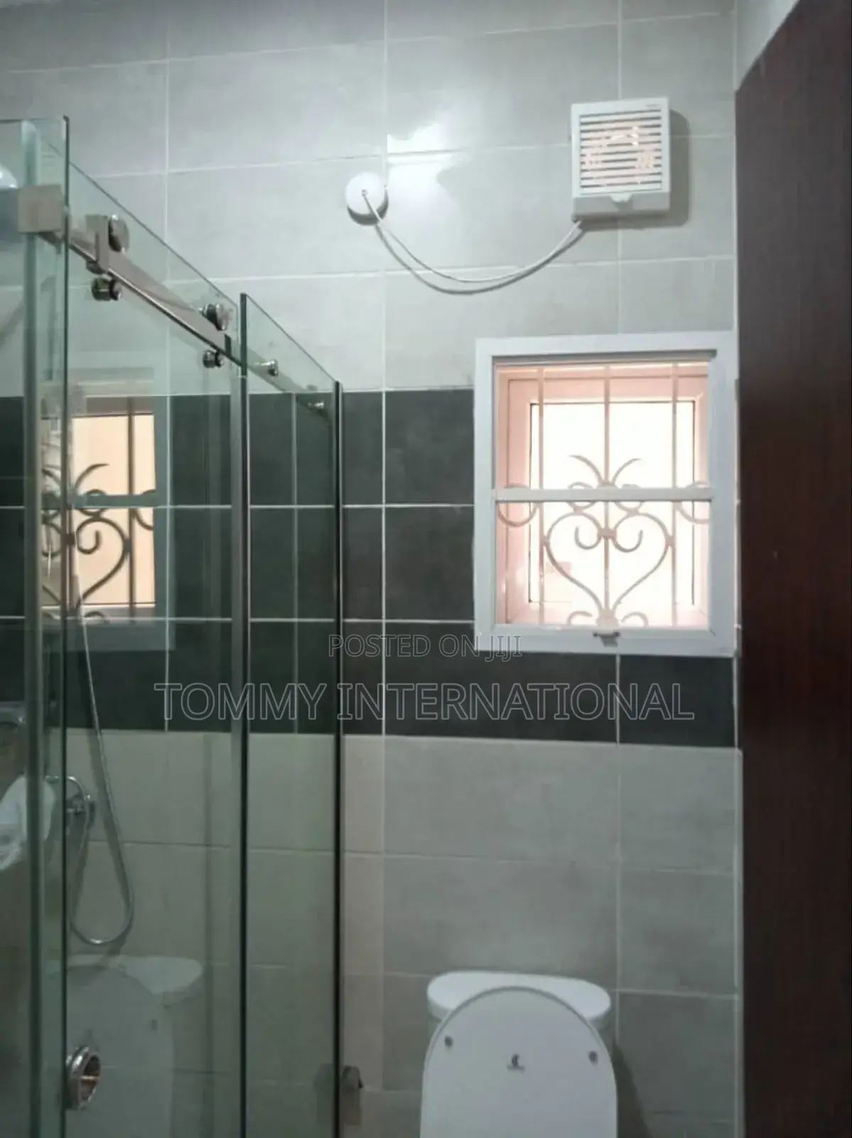 2bdrm Block of Flats in Shell Cooperative, Port-Harcourt for rent in Port-Harcourt