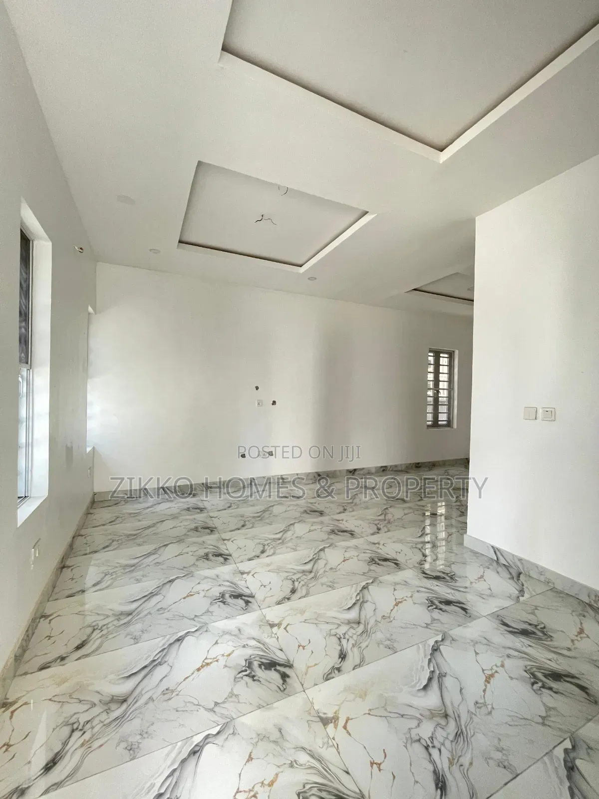 4bdrm Townhouse/Terrace in Mobil Road, Lekki for sale in Lekki