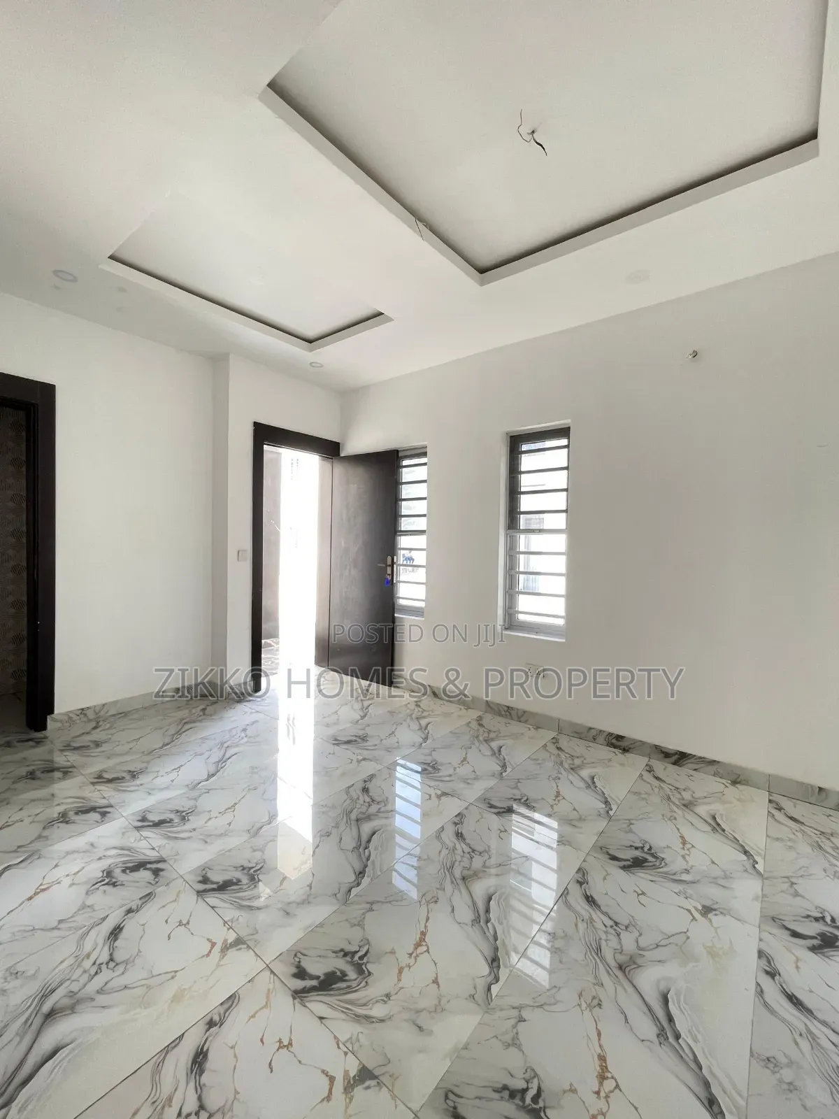 4bdrm Townhouse/Terrace in Mobil Road, Lekki for sale in Lekki