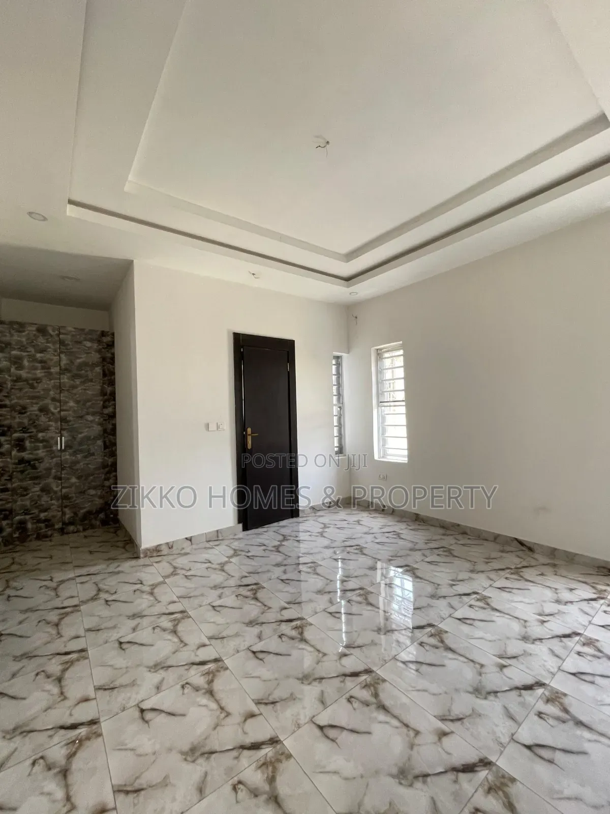 4bdrm Townhouse/Terrace in Mobil Road, Lekki for sale in Lekki