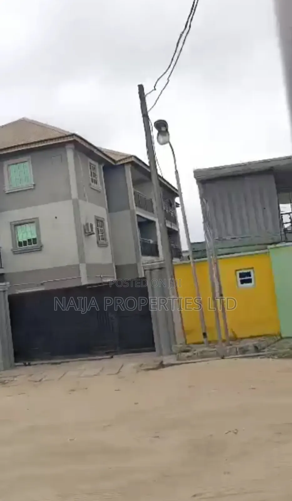 3bdrm Block of Flats in Skymall, Sangotedo for sale in Sangotedo
