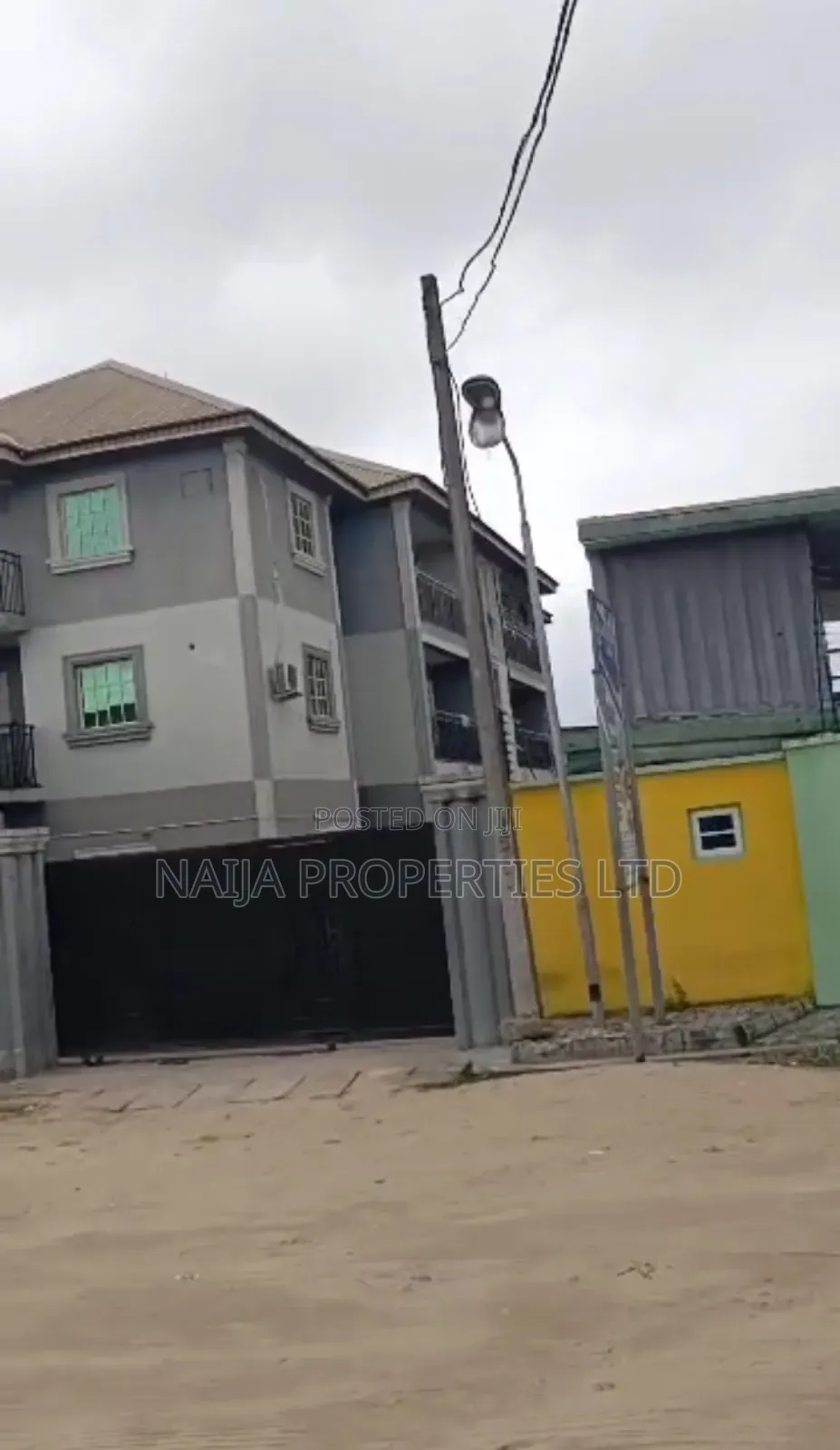 3bdrm Block of Flats in Skymall, Sangotedo for sale in Sangotedo
