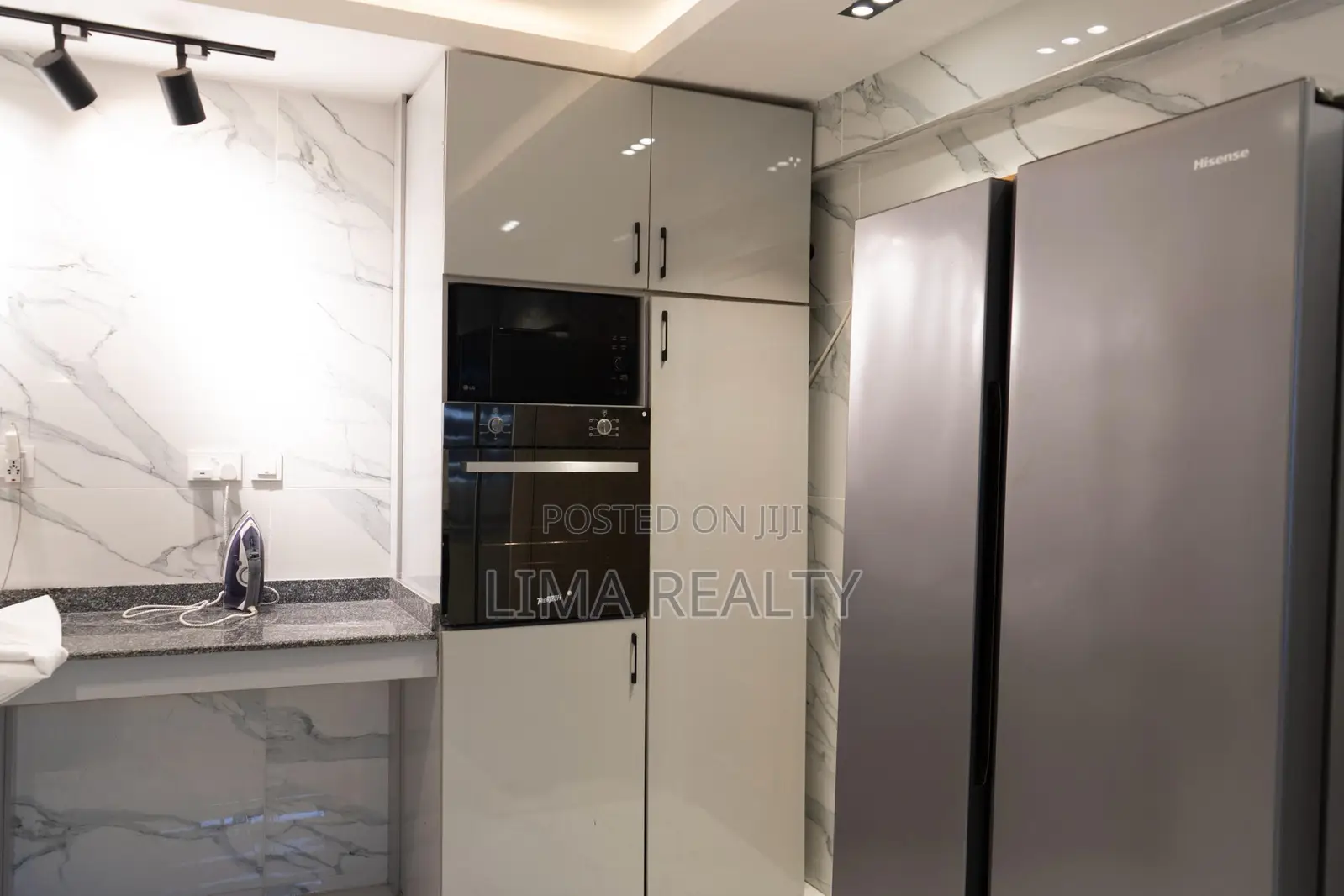 Luxury 3 Bedroom in Area 11