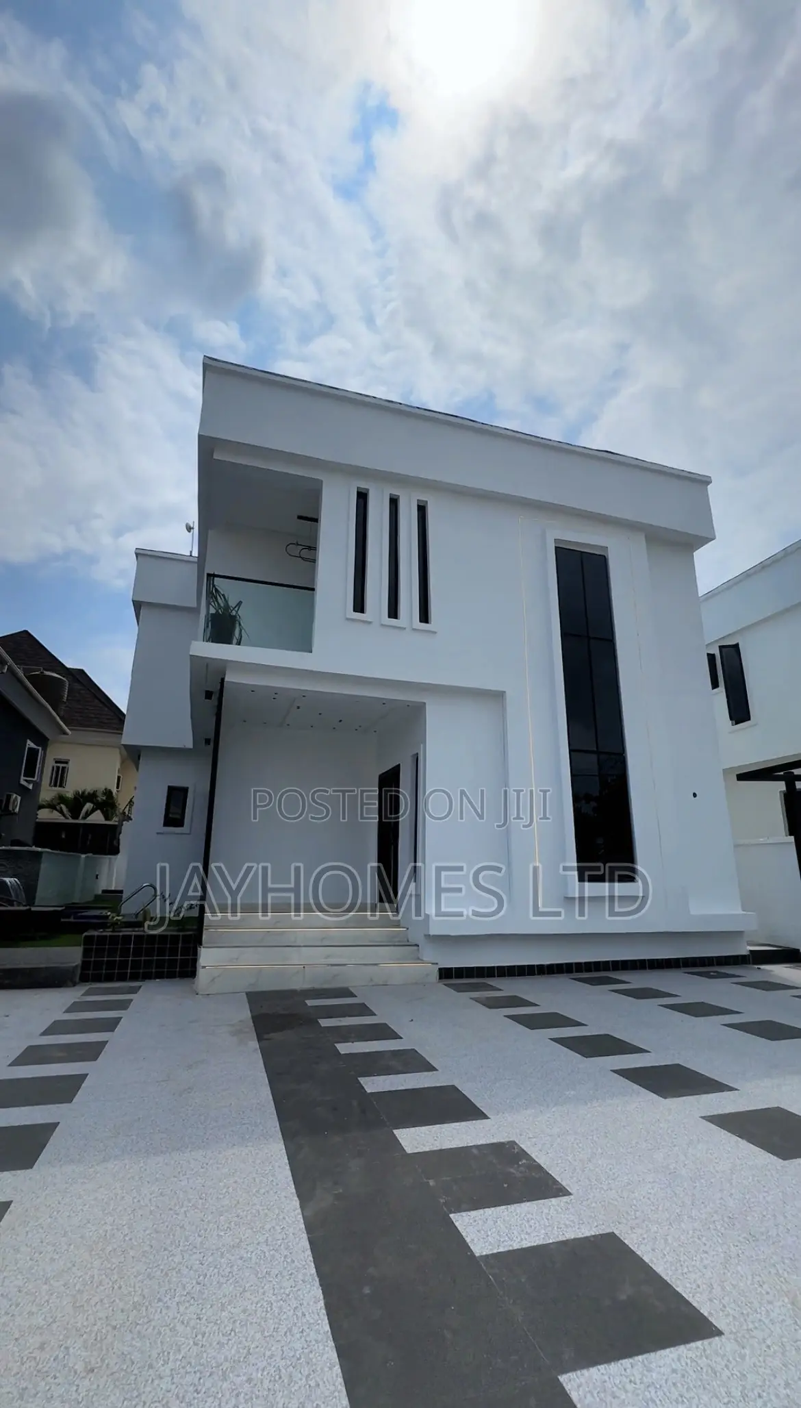 Super Luxury 5 Bedroom Duplex With Swimming Pool for Sale in Asaba in Oshimili South