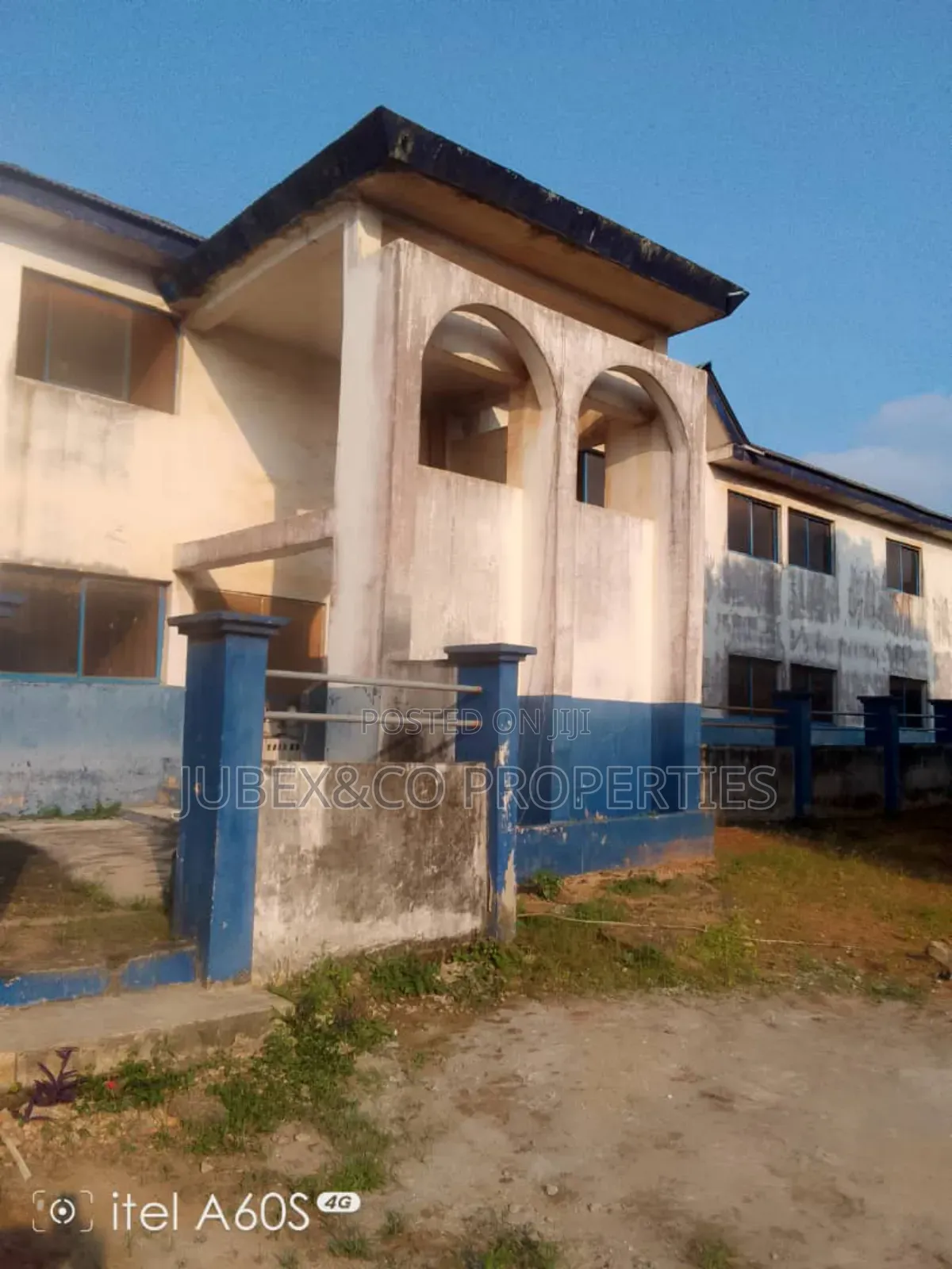 20bdrm House in Ishitu Road Igando for Sale in Igando / Ikotun/Igando