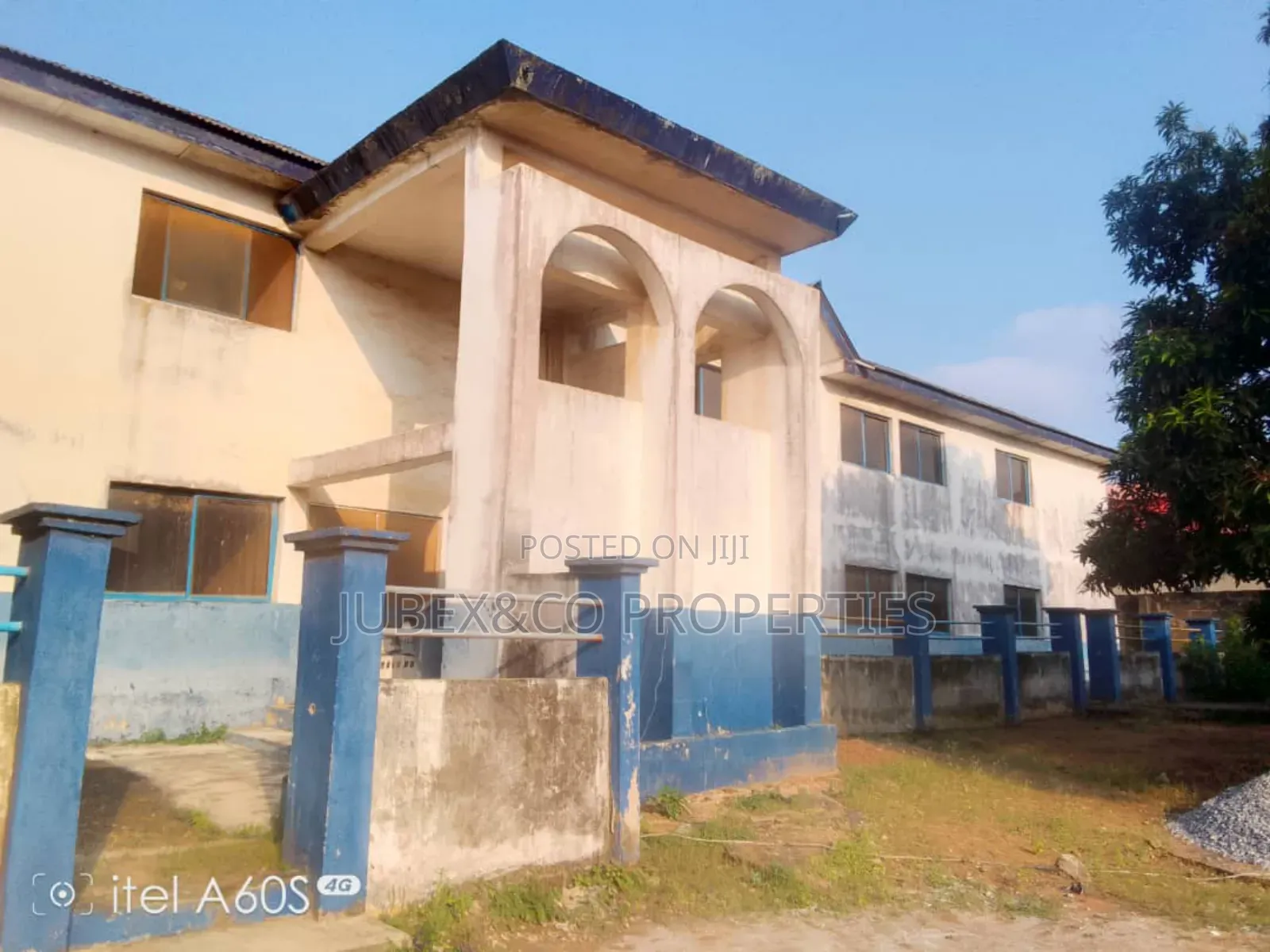 20bdrm House in Ishitu Road Igando for Sale in Igando / Ikotun/Igando