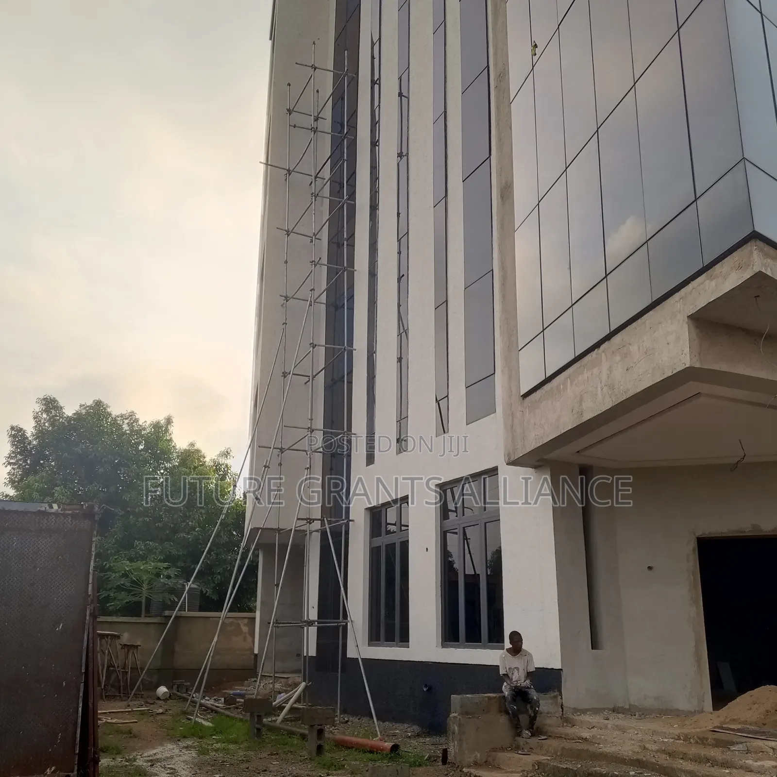 Newly Built Office Edifice in Lugbe Near Shoprite in Lugbe District
