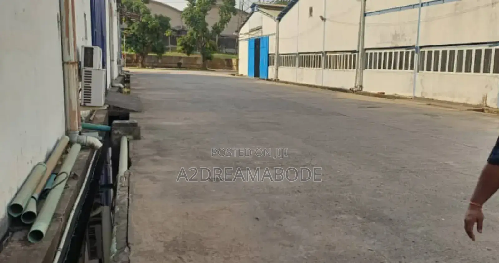 Massive 22 Bay Warehouse in Oshodi Expressway